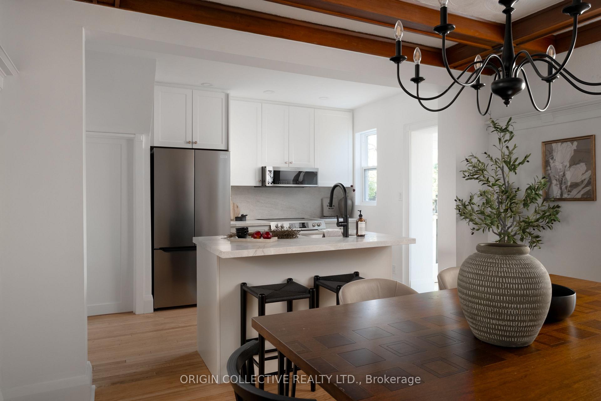Photo 3 of 6 Oakdene Crescent, Toronto, Danforth — HOMEH