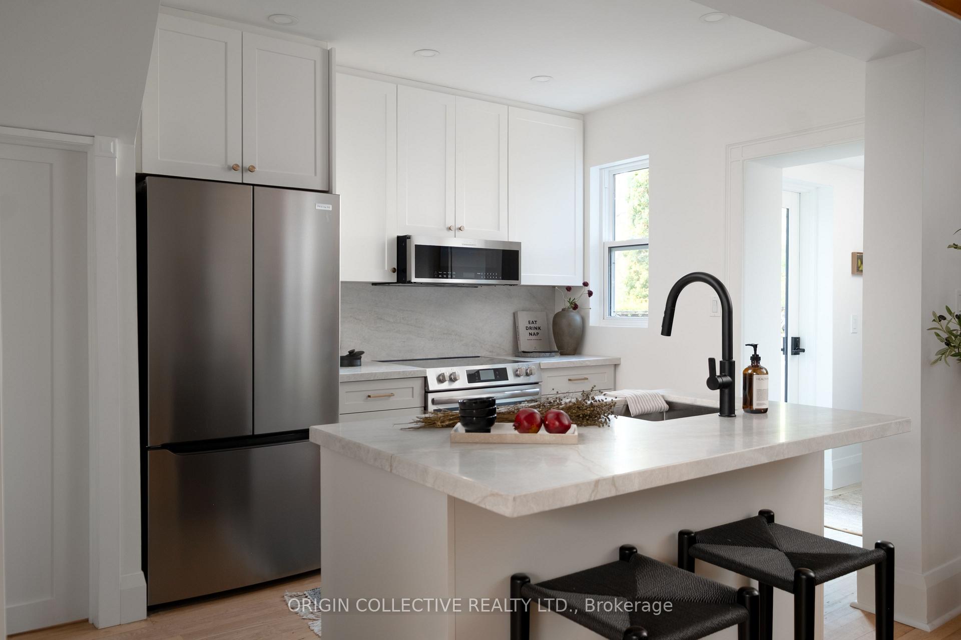 Photo 5 of 6 Oakdene Crescent, Toronto, Danforth — HOMEH
