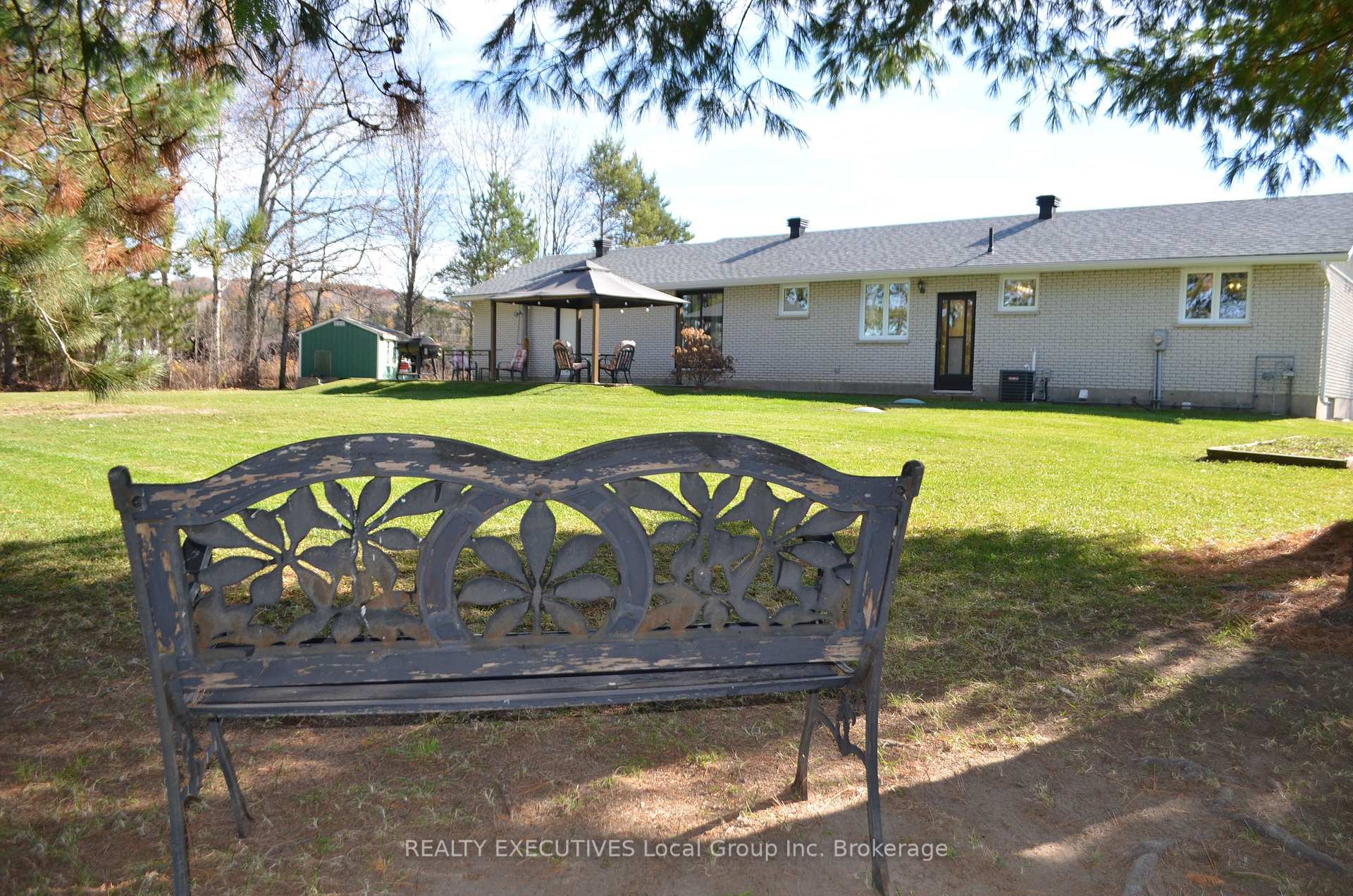 Photo 5 of 202 Young Street E, Powassan, Trout Creek — HOMEH