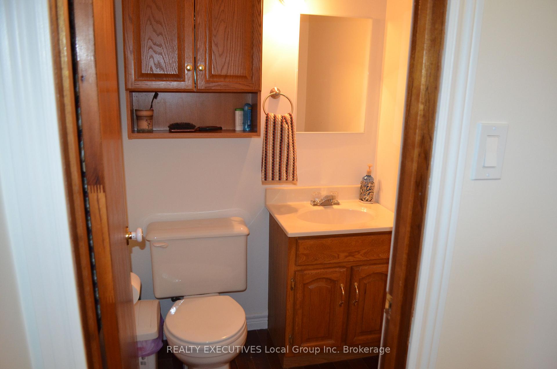 Photo 25 of 202 Young Street E, Powassan, Trout Creek — HOMEH