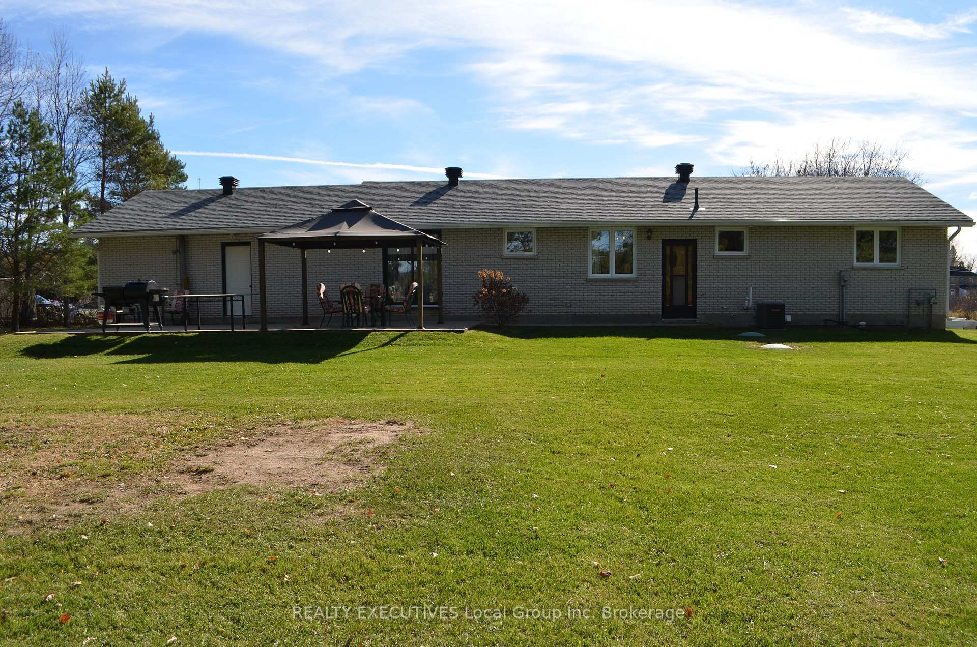 Photo 50 of 202 Young Street E, Powassan, Trout Creek — HOMEH