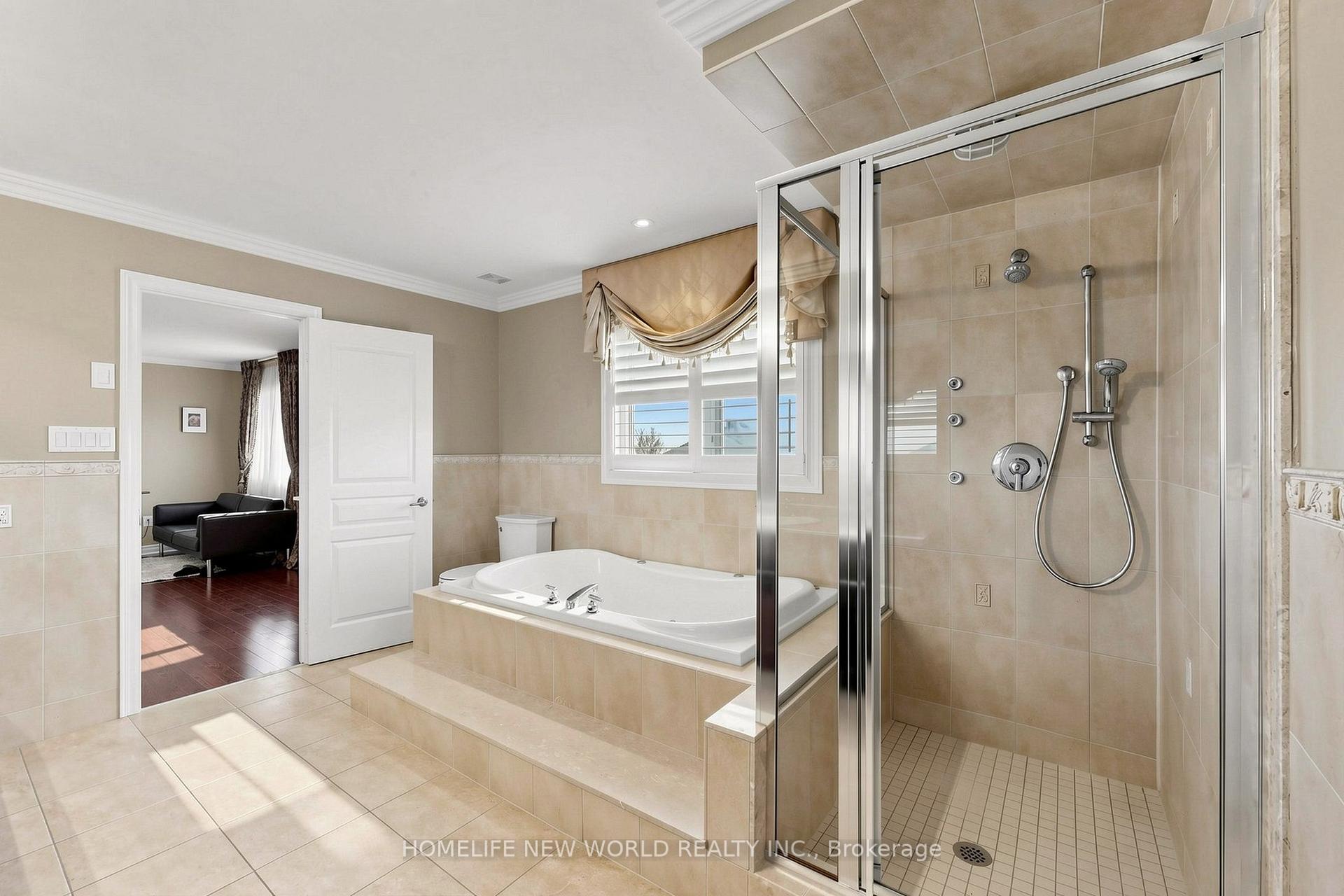 Photo 30 of 19 Featherwood Drive, Vaughan, Patterson — HOMEH