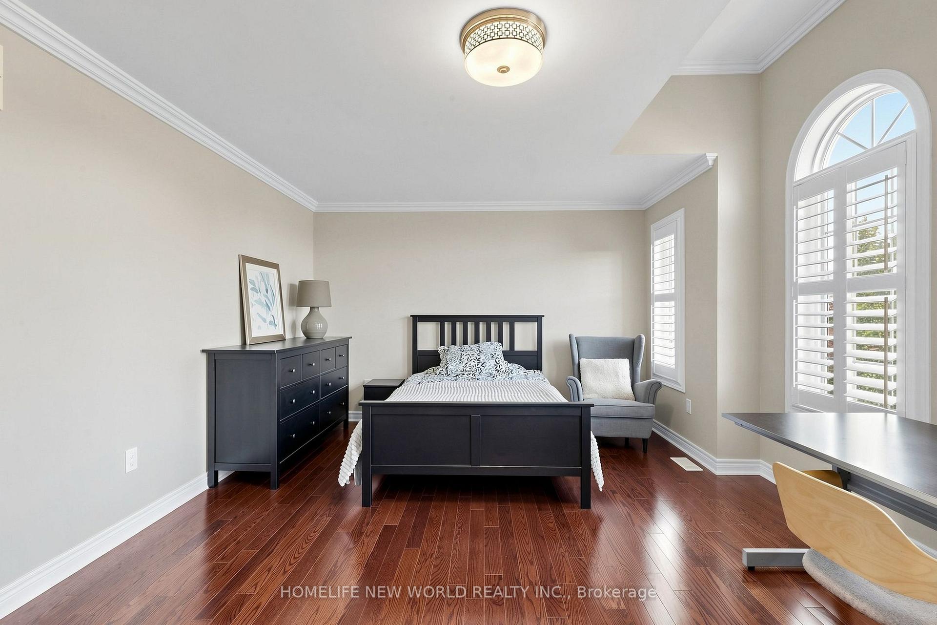 Photo 31 of 19 Featherwood Drive, Vaughan, Patterson — HOMEH