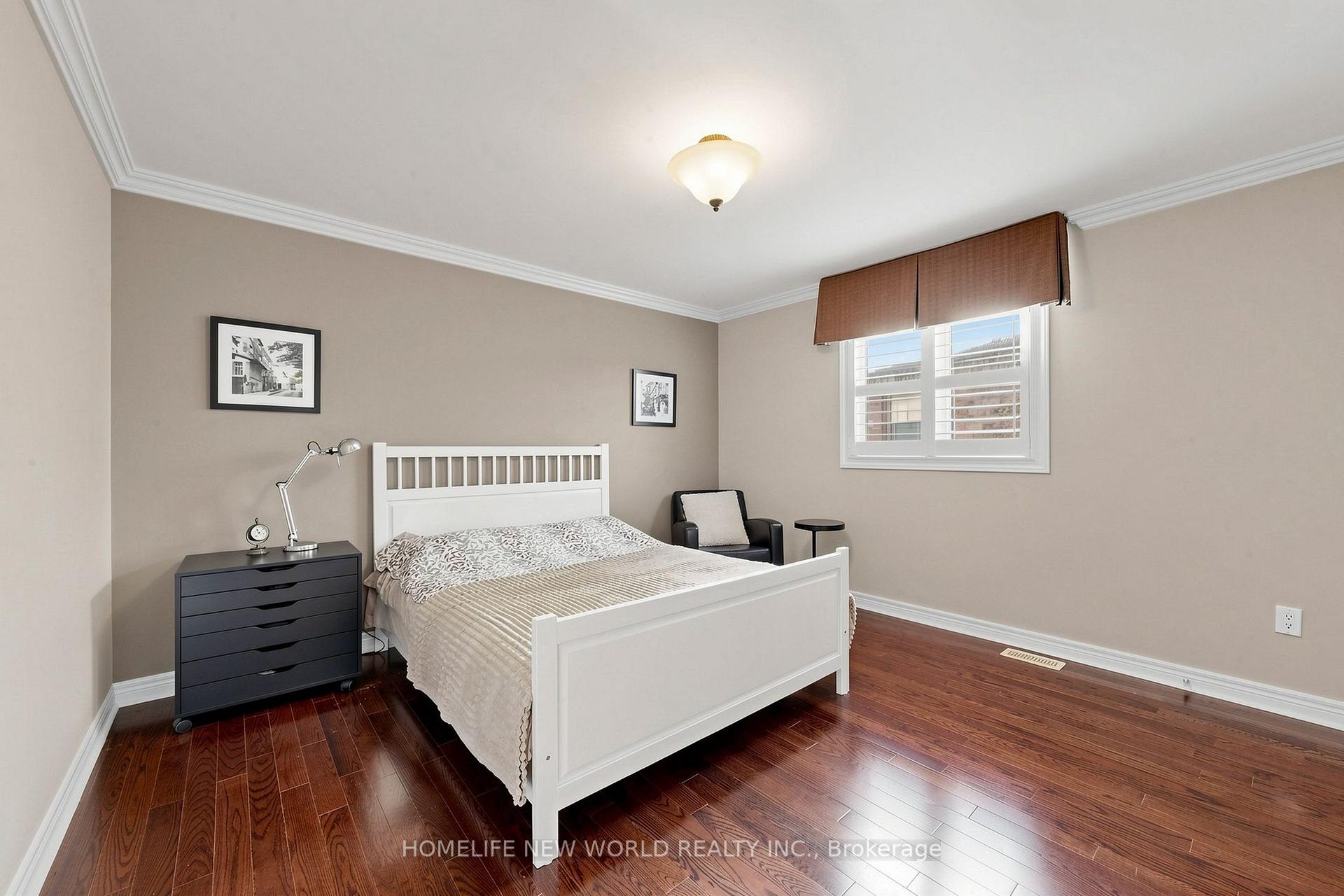 Photo 37 of 19 Featherwood Drive, Vaughan, Patterson — HOMEH