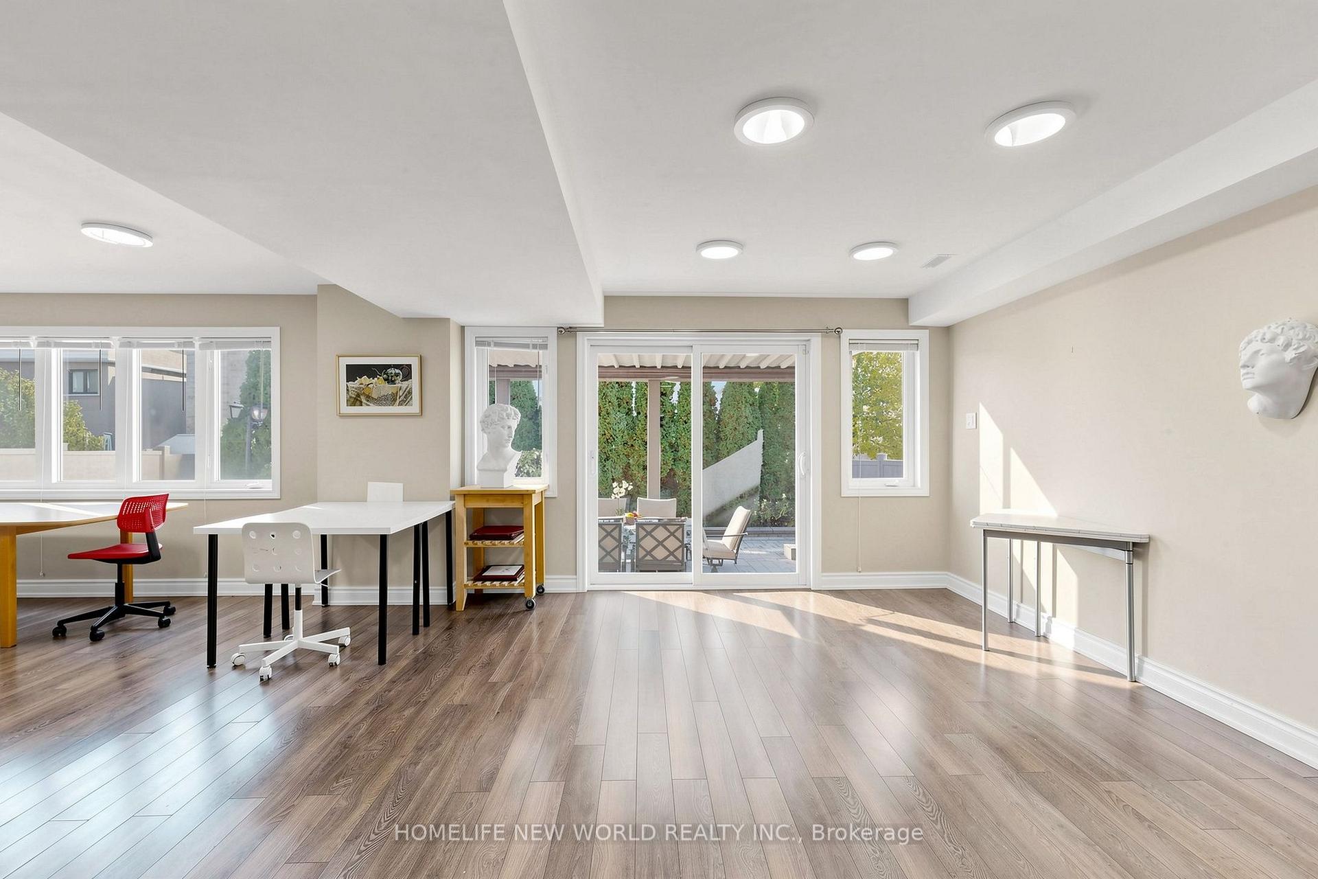 Photo 45 of 19 Featherwood Drive, Vaughan, Patterson — HOMEH