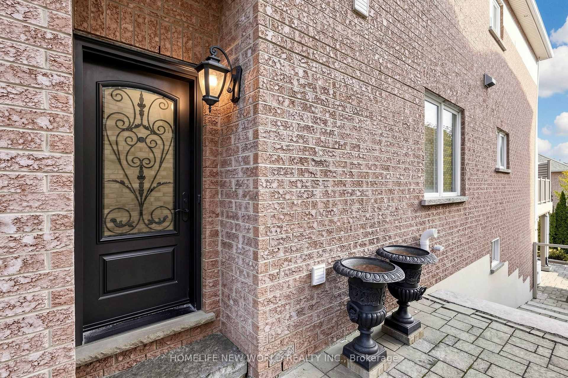 Photo 55 of 19 Featherwood Drive, Vaughan, Patterson — HOMEH