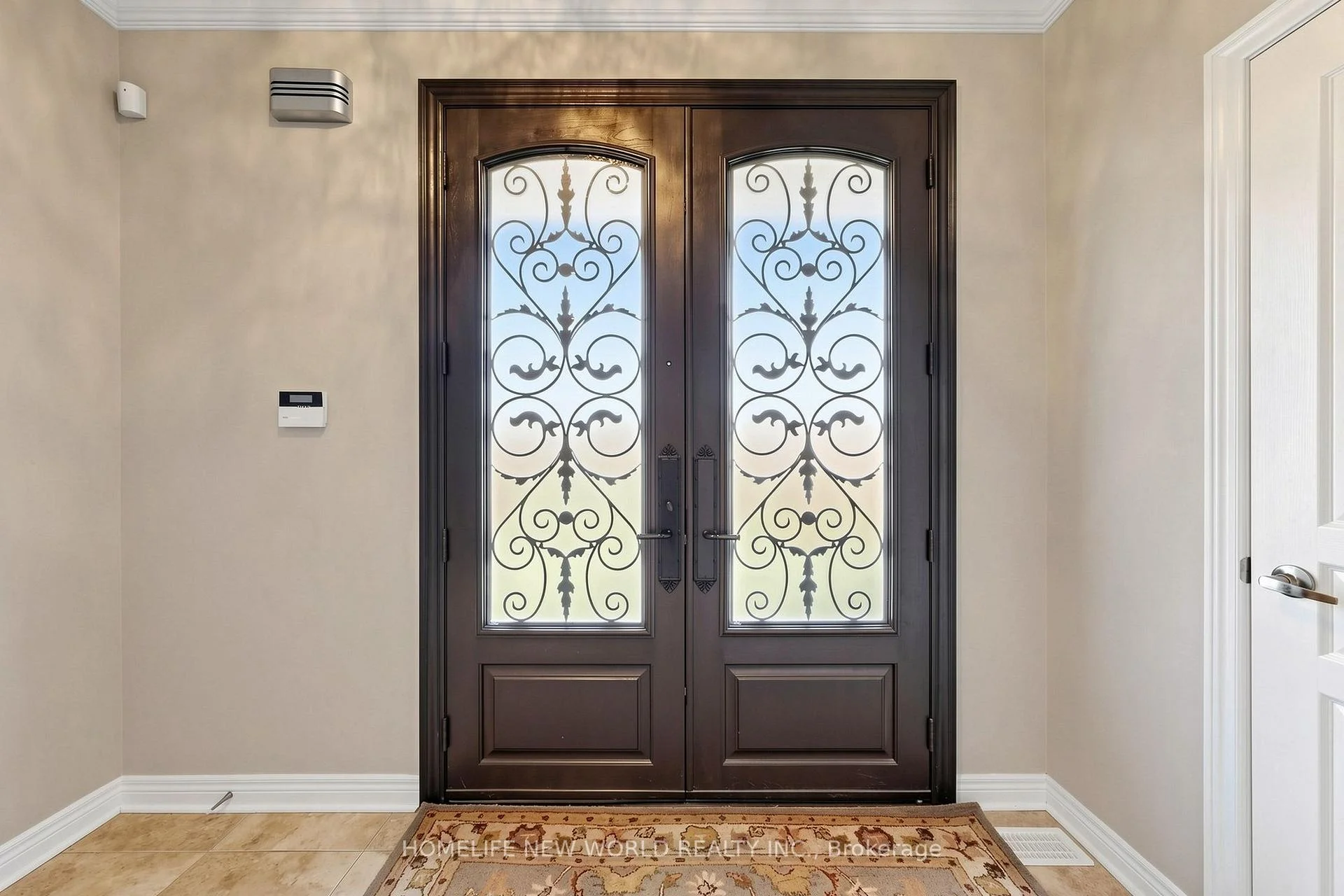 Photo 23 of 19 Featherwood Drive, Vaughan, Patterson — HOMEH