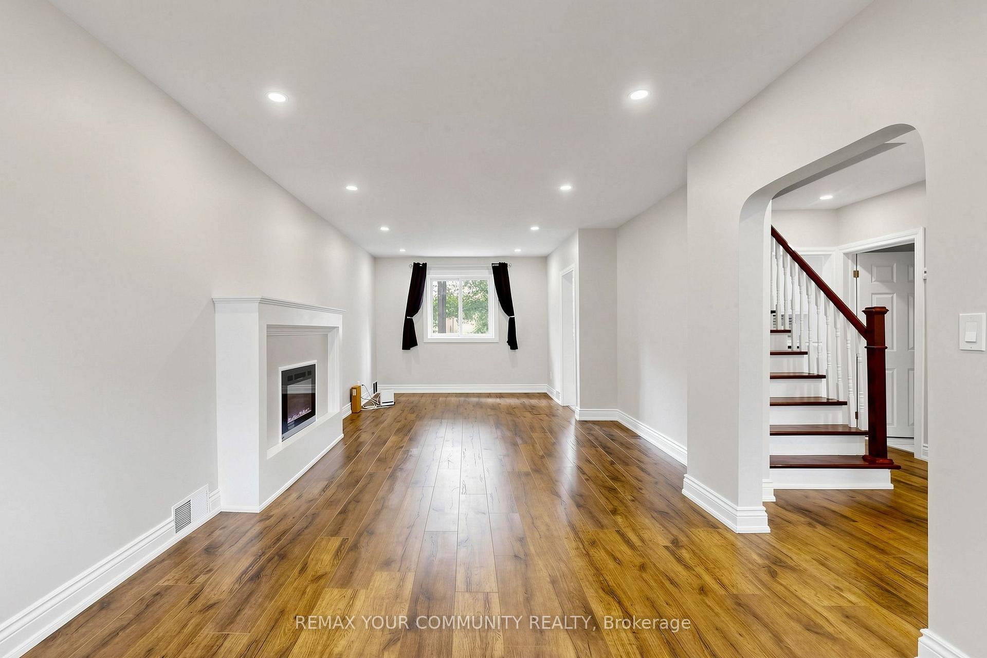 Photo 7 of 22 Havenridge Drive, Etobicoke, Kingsview Village-The Westway — HOMEH