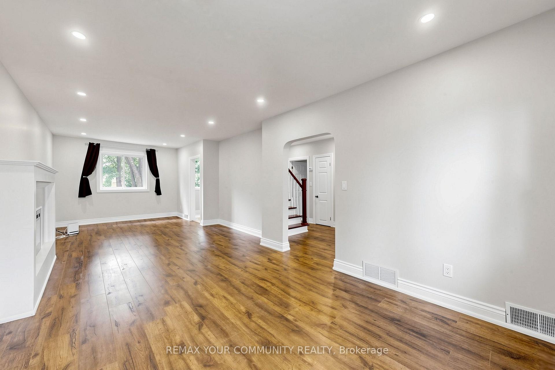 Photo 8 of 22 Havenridge Drive, Etobicoke, Kingsview Village-The Westway — HOMEH
