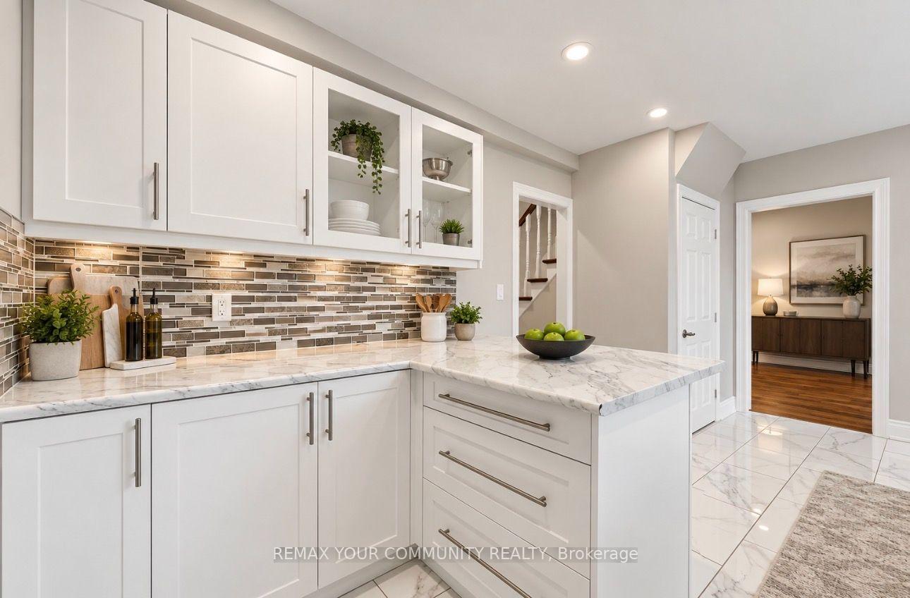 Photo 11 of 22 Havenridge Drive, Etobicoke, Kingsview Village-The Westway — HOMEH