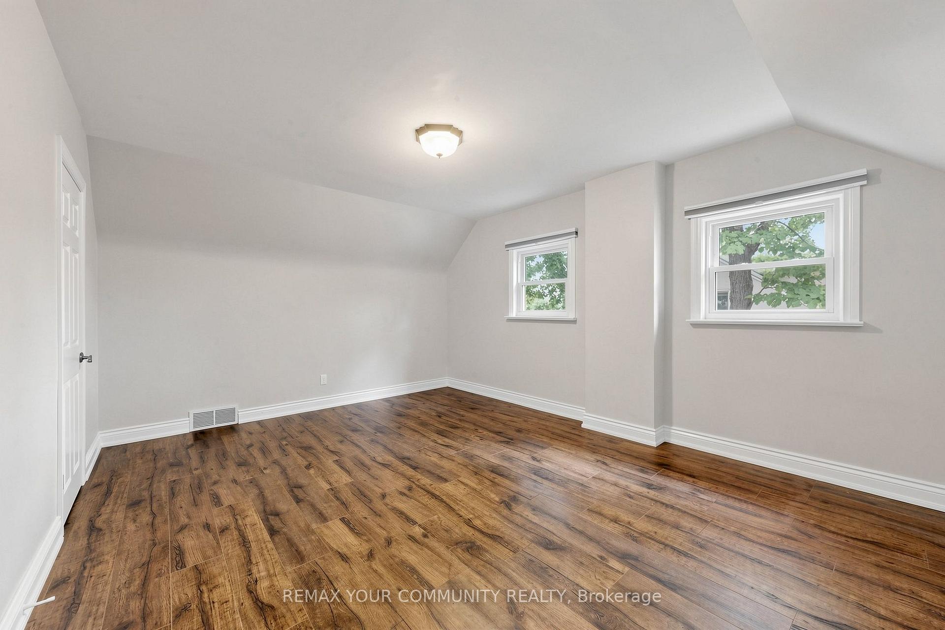 Photo 17 of 22 Havenridge Drive, Etobicoke, Kingsview Village-The Westway — HOMEH
