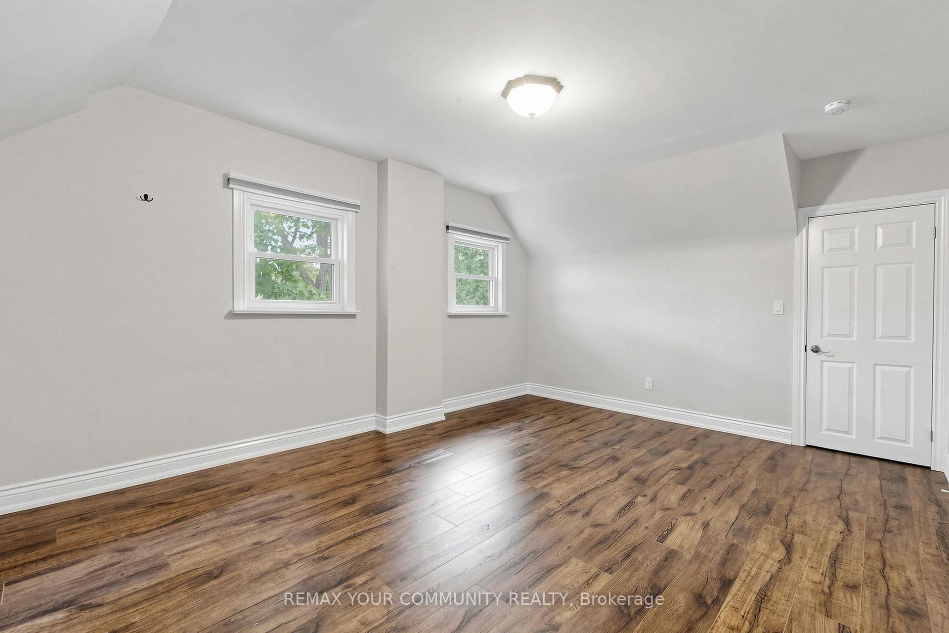 Photo 18 of 22 Havenridge Drive, Etobicoke, Kingsview Village-The Westway — HOMEH