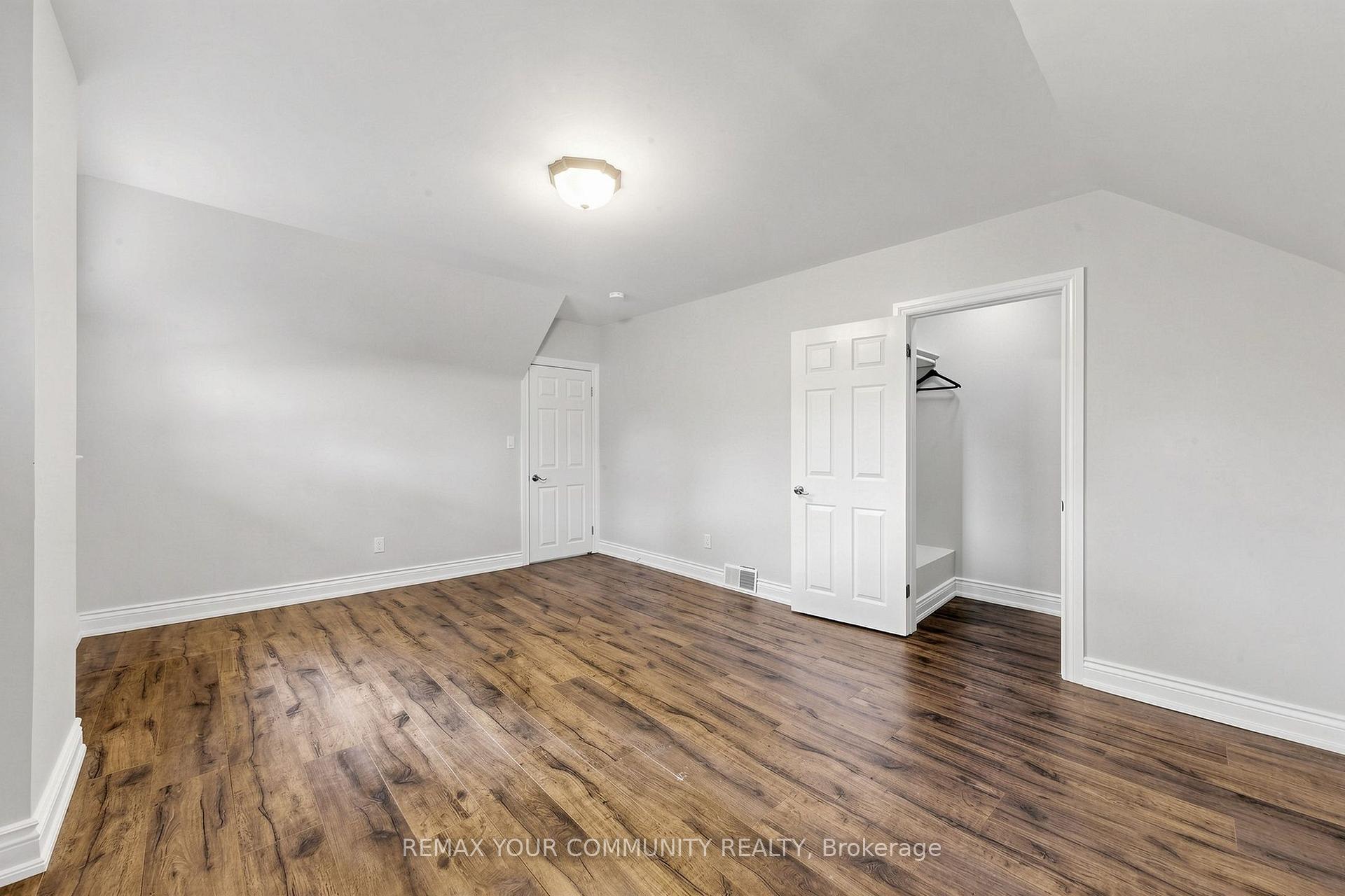 Photo 19 of 22 Havenridge Drive, Etobicoke, Kingsview Village-The Westway — HOMEH