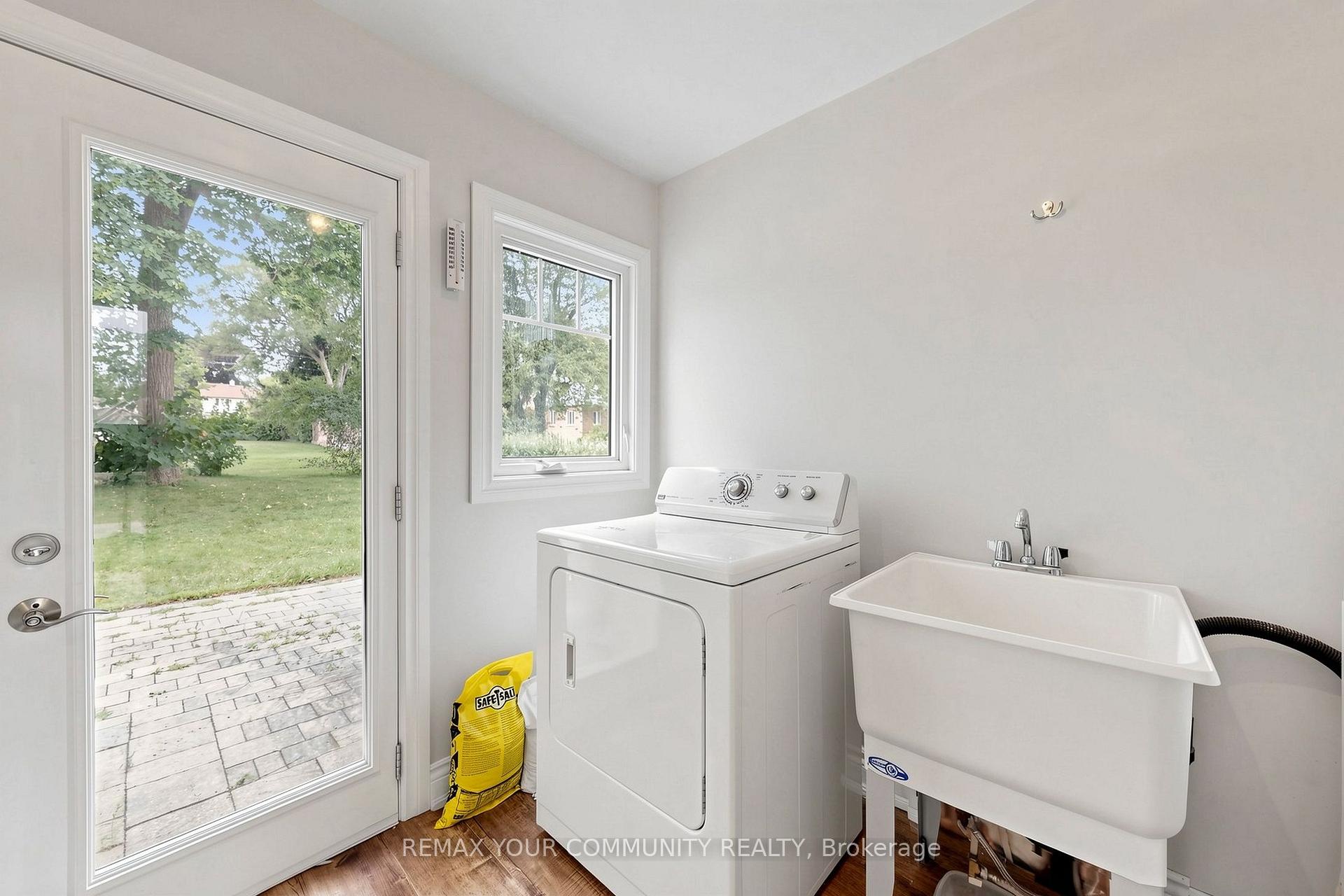 Photo 28 of 22 Havenridge Drive, Etobicoke, Kingsview Village-The Westway — HOMEH