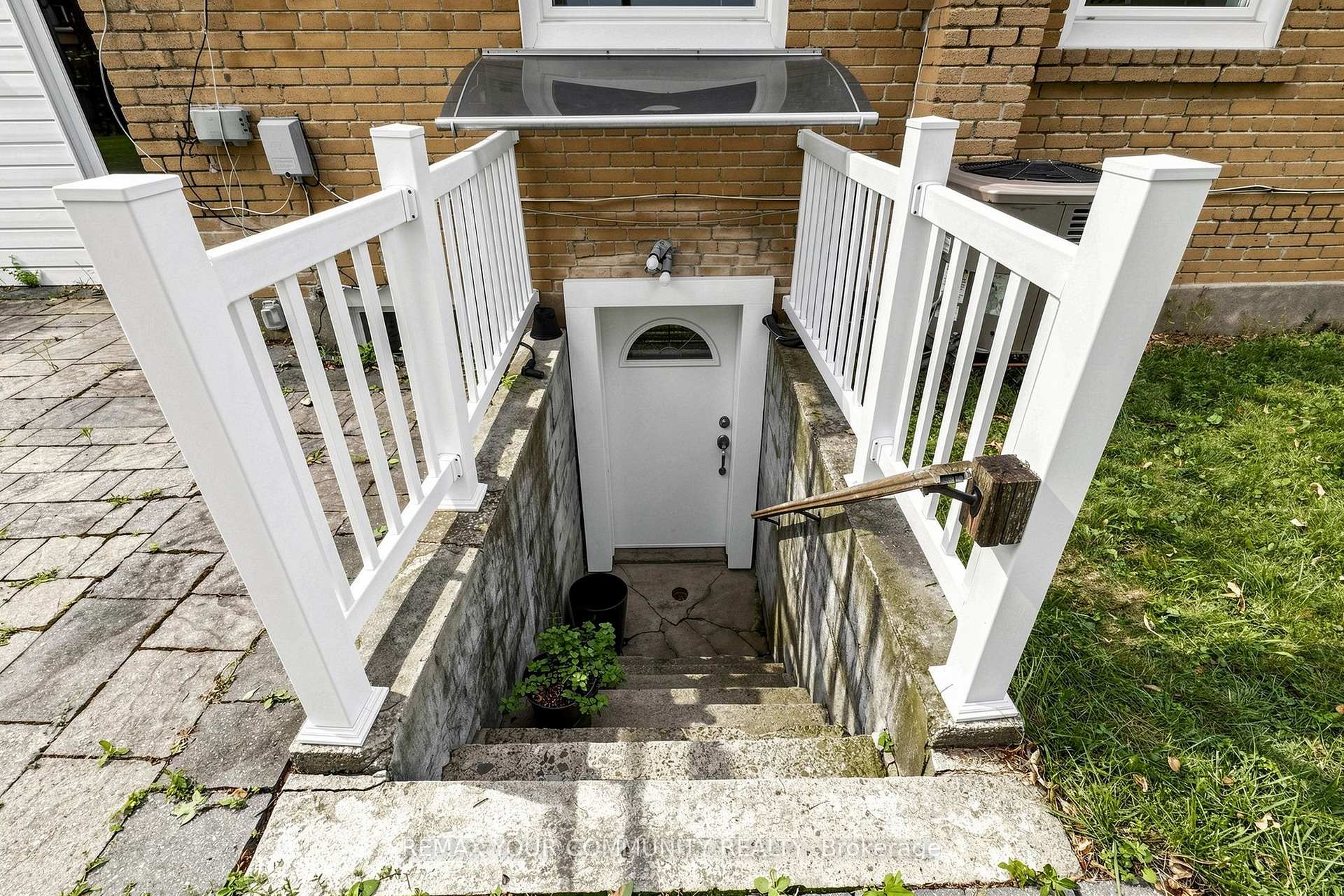 Photo 29 of 22 Havenridge Drive, Etobicoke, Kingsview Village-The Westway — HOMEH