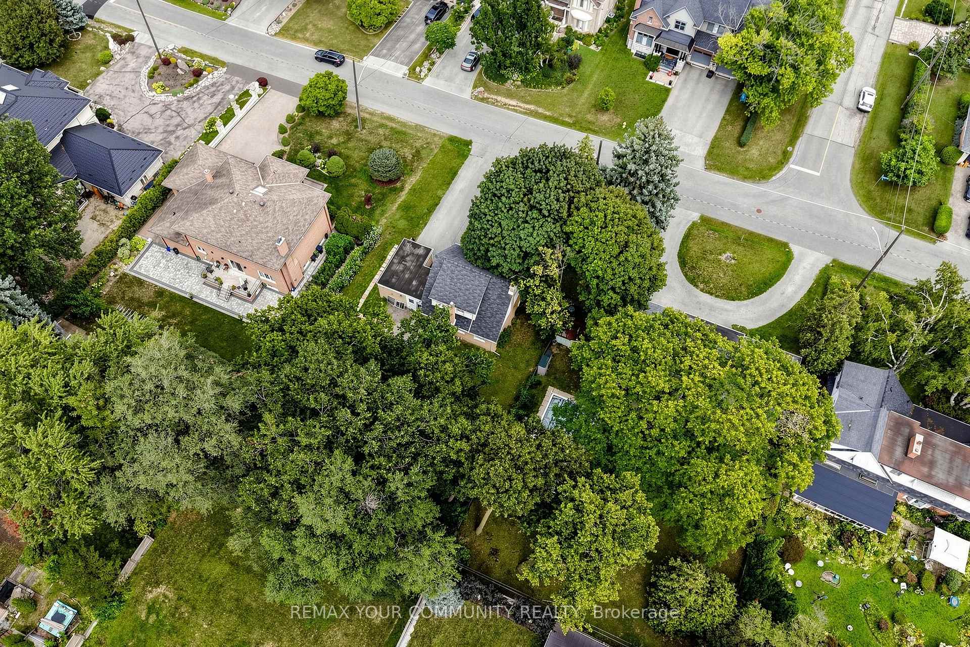 Photo 36 of 22 Havenridge Drive, Etobicoke, Kingsview Village-The Westway — HOMEH