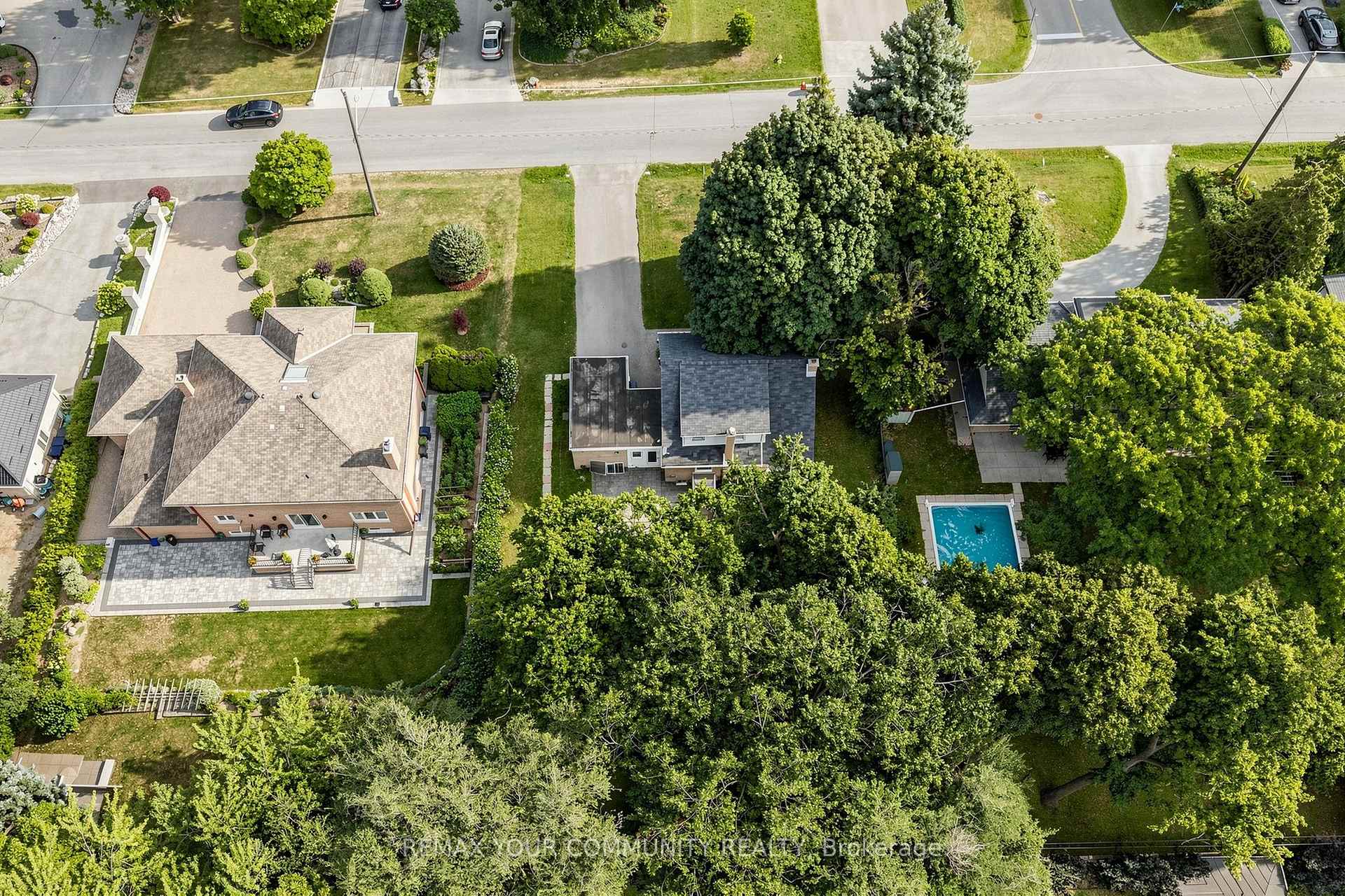 Photo 43 of 22 Havenridge Drive, Etobicoke, Kingsview Village-The Westway — HOMEH