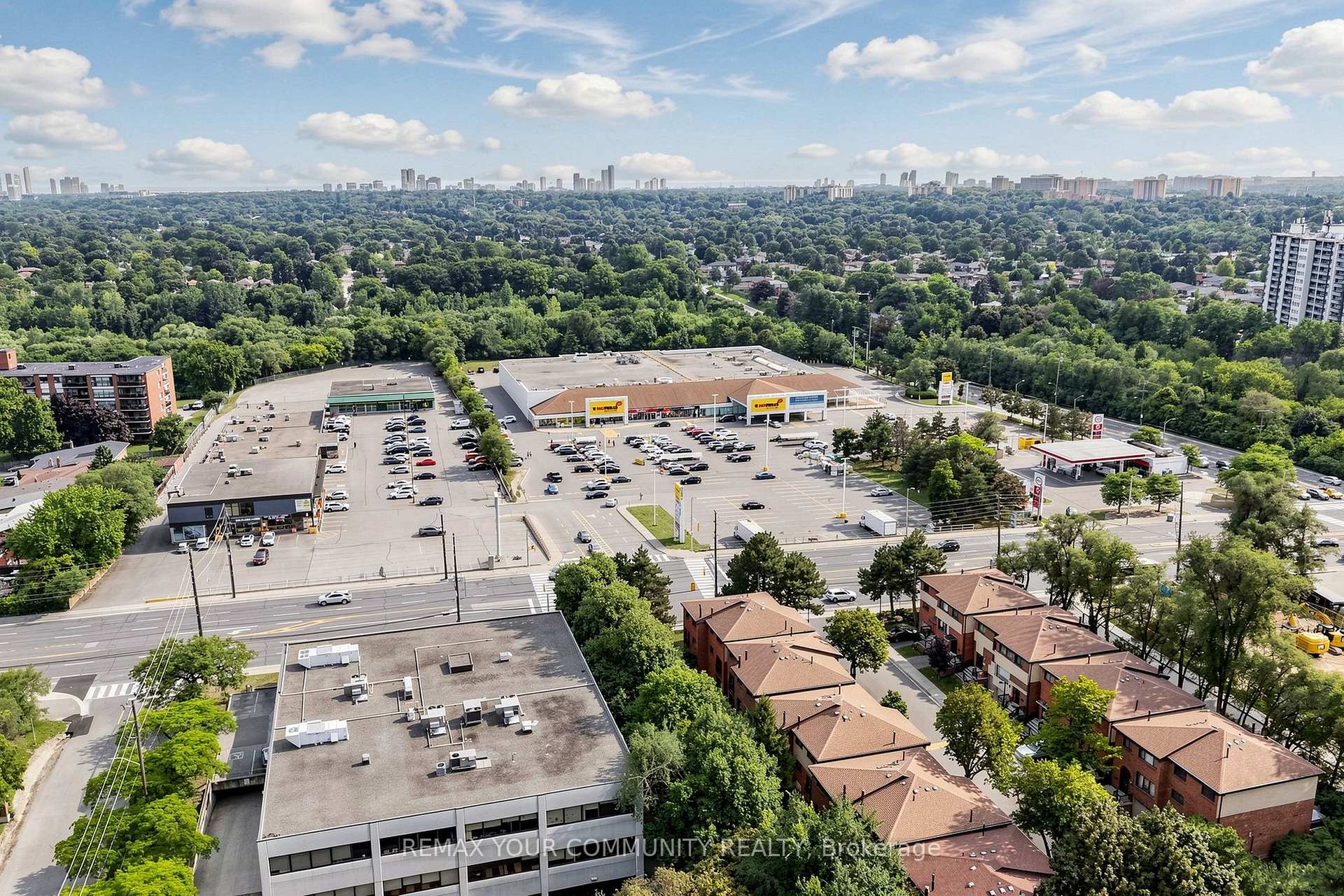 Photo 44 of 22 Havenridge Drive, Etobicoke, Kingsview Village-The Westway — HOMEH