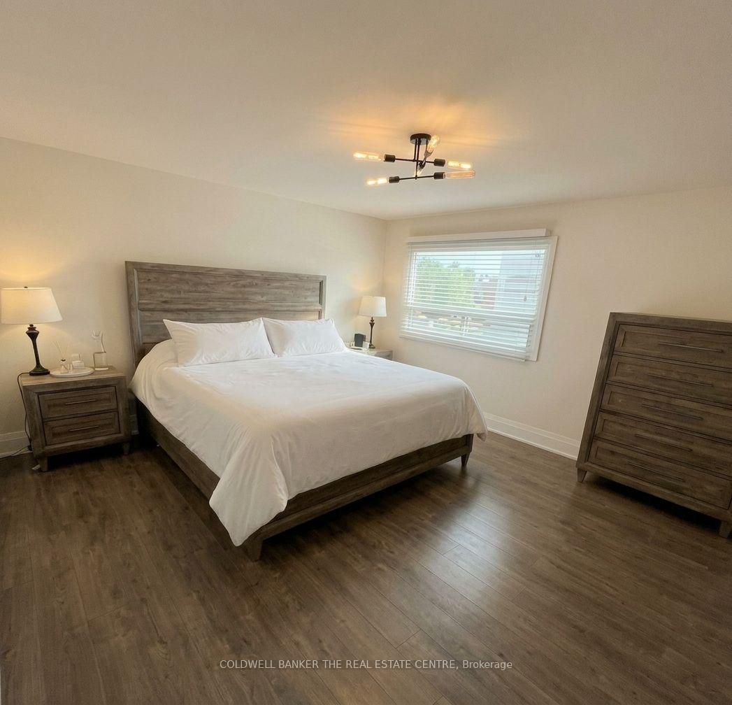 Photo 8 of 6 Andrea Lane, Vaughan, East Woodbridge — HOMEH