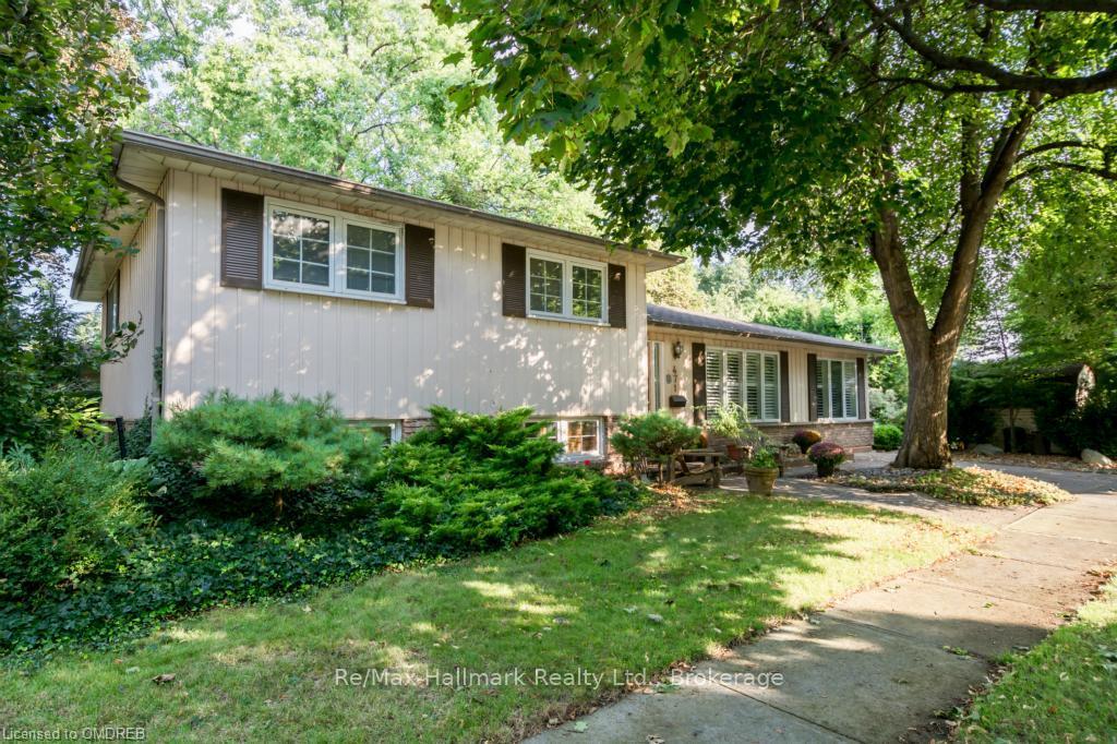 Photo 2 of 471 Anthony Drive, Oakville, Old Oakville — HOMEH