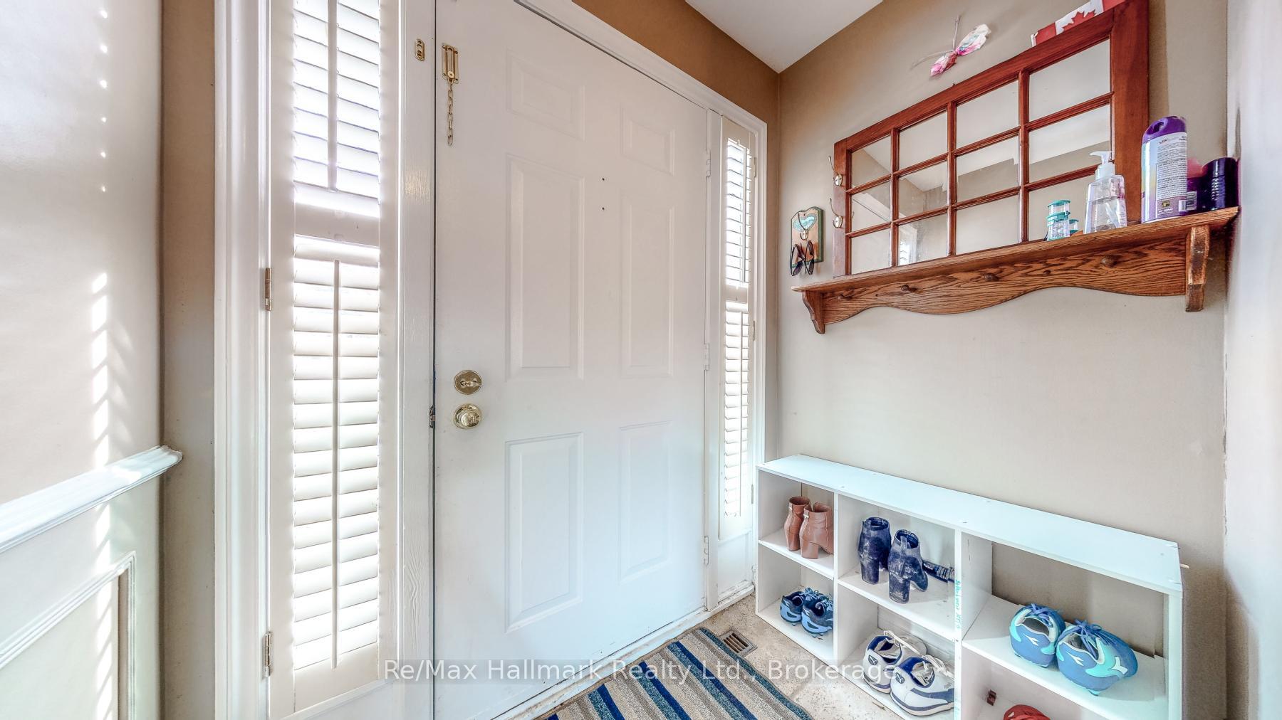 Photo 6 of 471 Anthony Drive, Oakville, Old Oakville — HOMEH