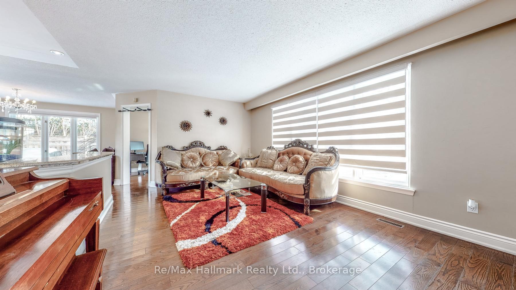 Photo 7 of 471 Anthony Drive, Oakville, Old Oakville — HOMEH