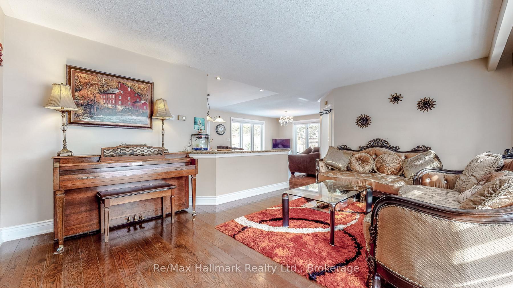 Photo 8 of 471 Anthony Drive, Oakville, Old Oakville — HOMEH
