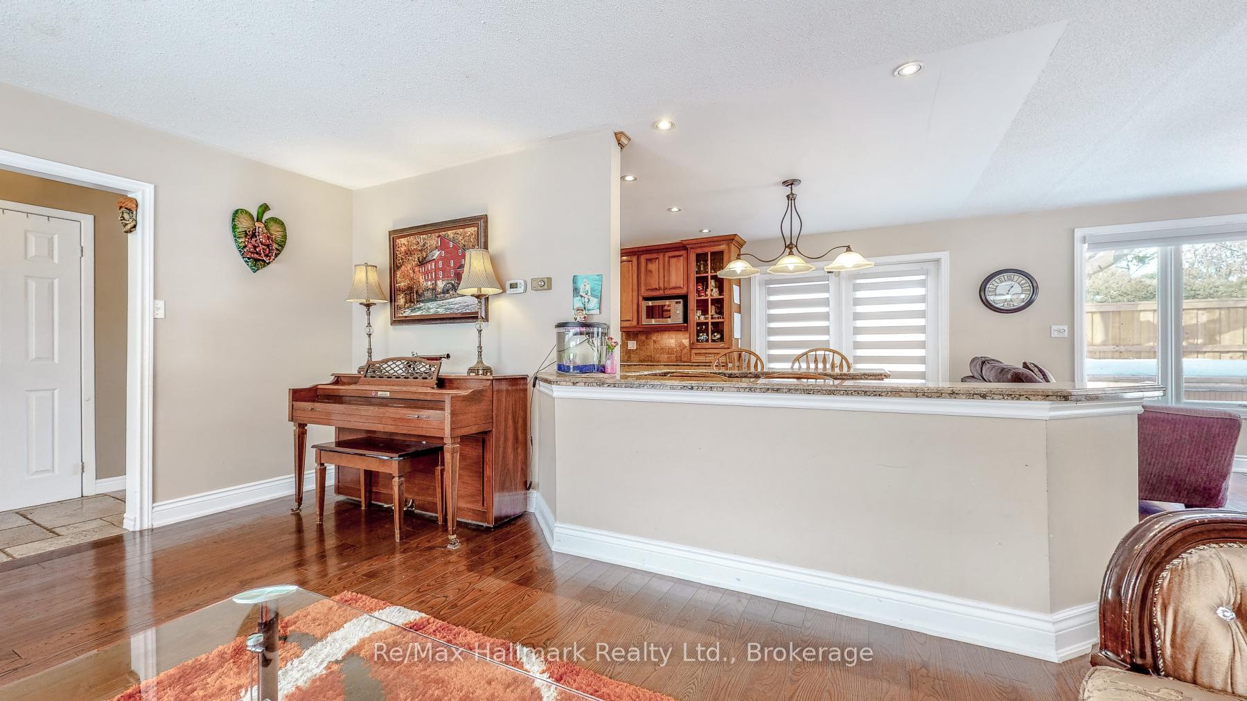 Photo 10 of 471 Anthony Drive, Oakville, Old Oakville — HOMEH