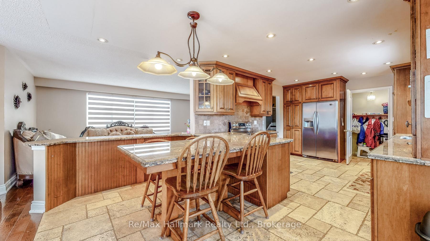 Photo 16 of 471 Anthony Drive, Oakville, Old Oakville — HOMEH