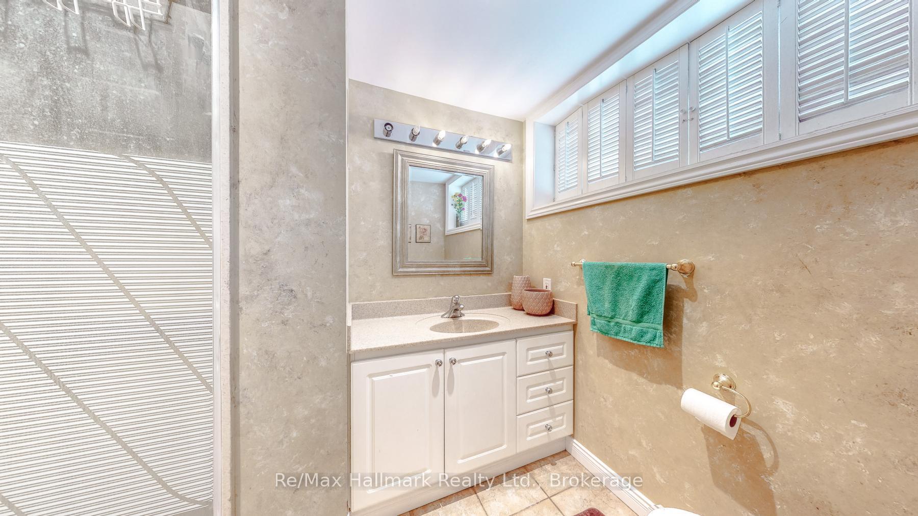 Photo 37 of 471 Anthony Drive, Oakville, Old Oakville — HOMEH