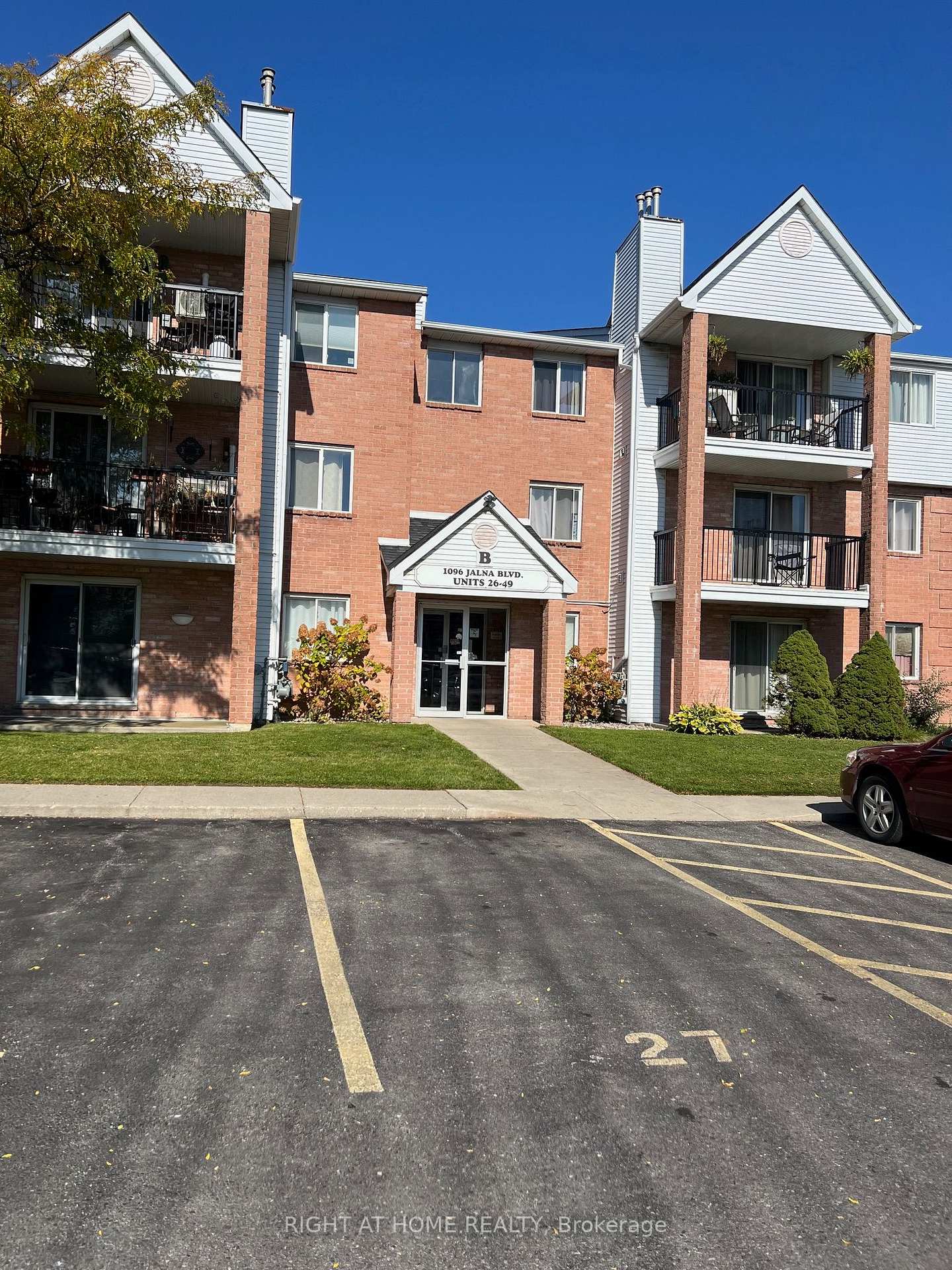 Photo 2 of Unit 38, 1096 Jalna Boulevard, London, South X — HOMEH