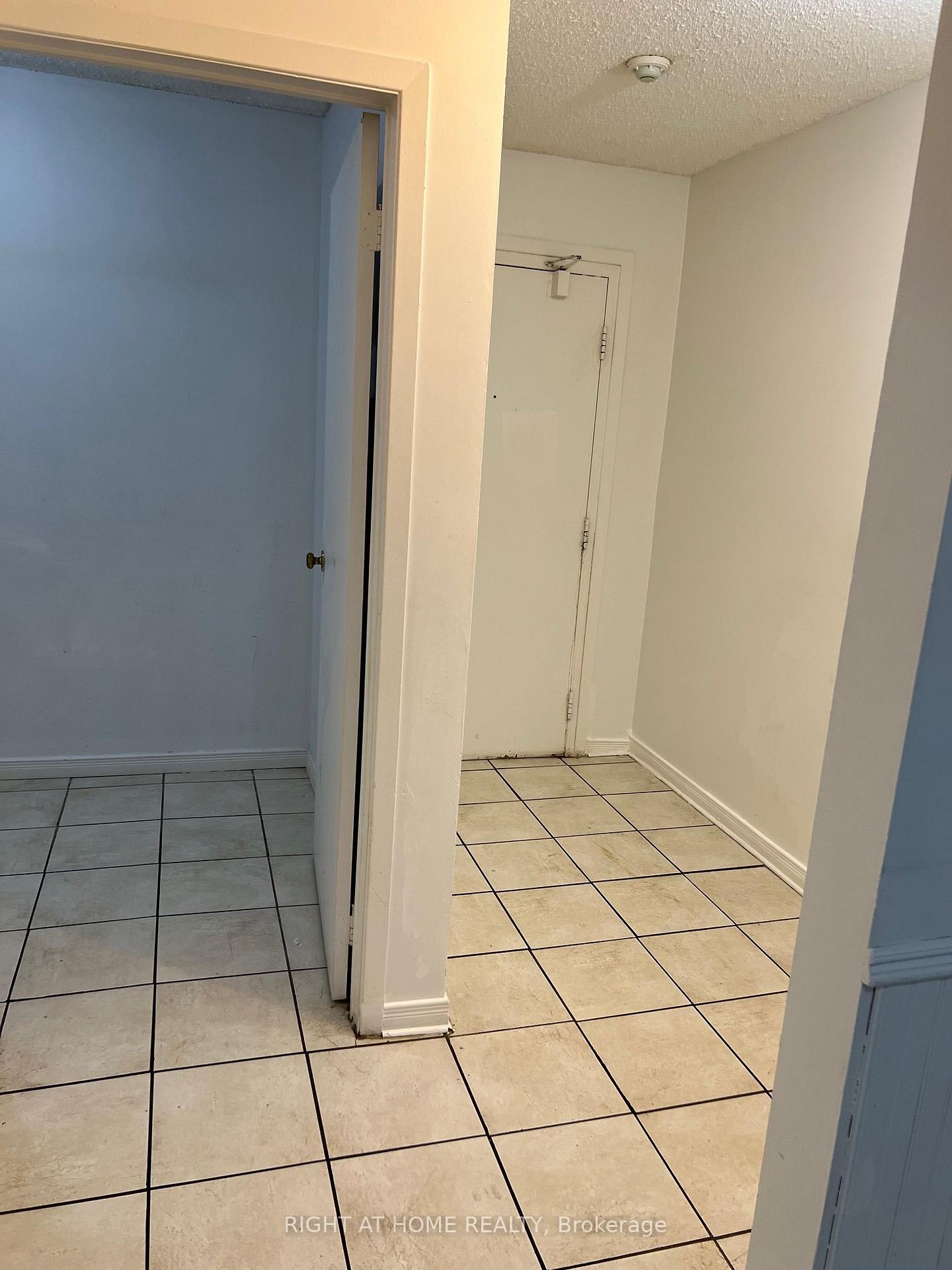 Photo 5 of Unit 38, 1096 Jalna Boulevard, London, South X — HOMEH