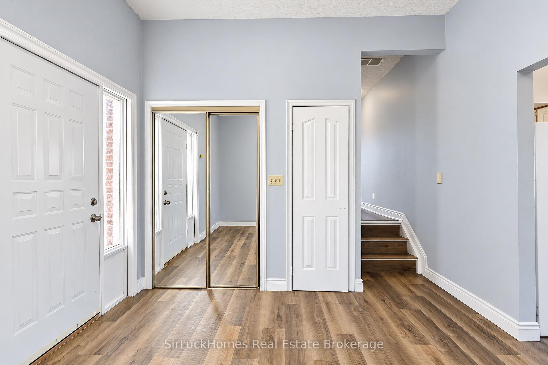 Photo 5 of Unit 2, 1241 Main Street E, Hamilton, Crown Point — HOMEH