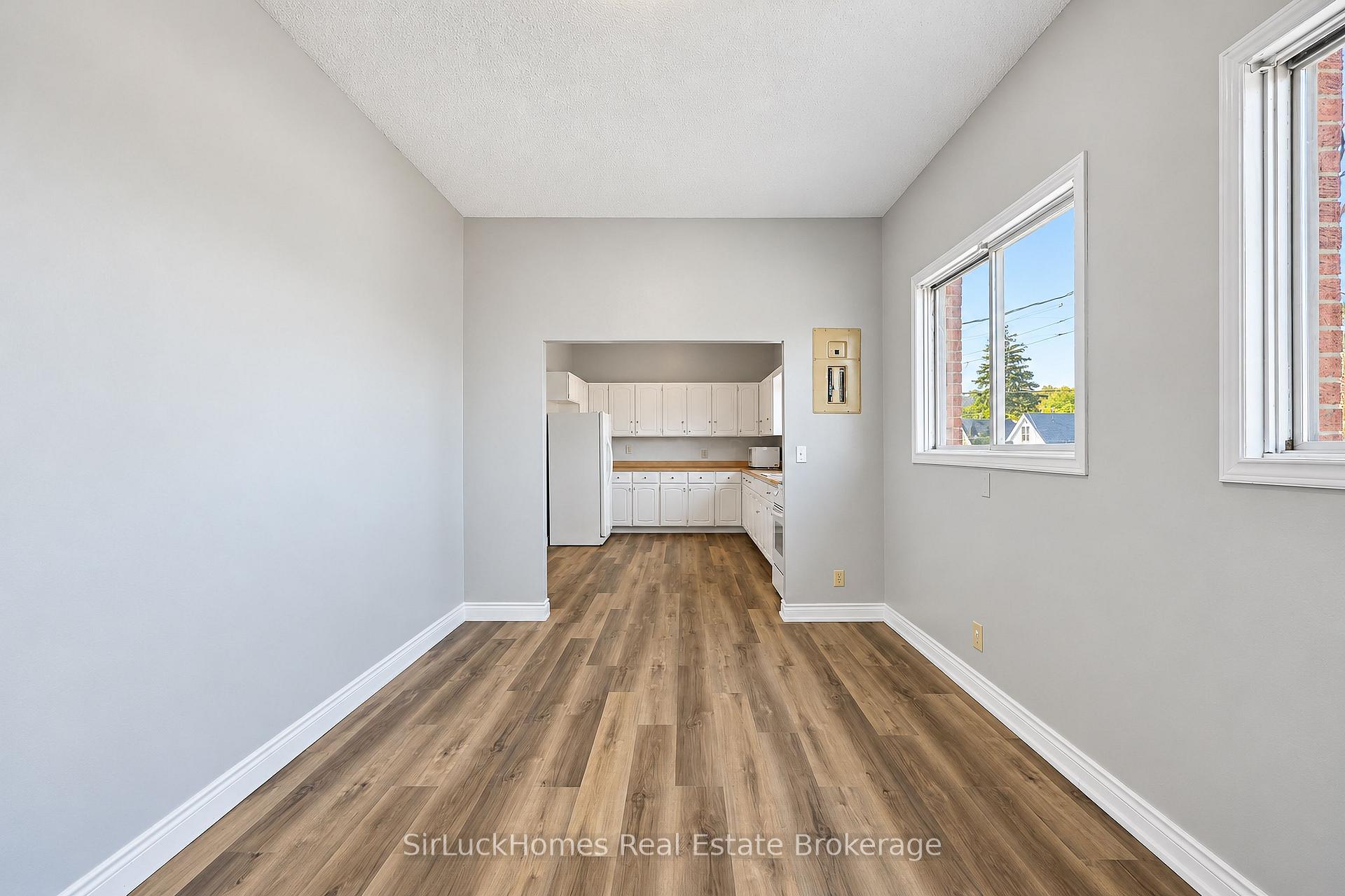 Photo 15 of Unit 2, 1241 Main Street E, Hamilton, Crown Point — HOMEH
