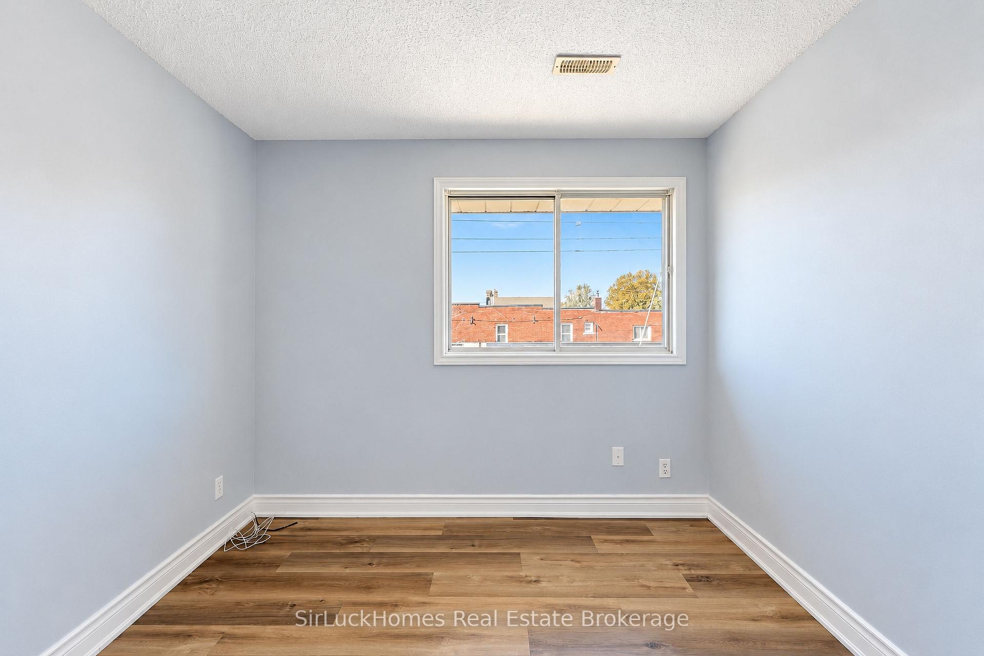 Photo 24 of Unit 2, 1241 Main Street E, Hamilton, Crown Point — HOMEH