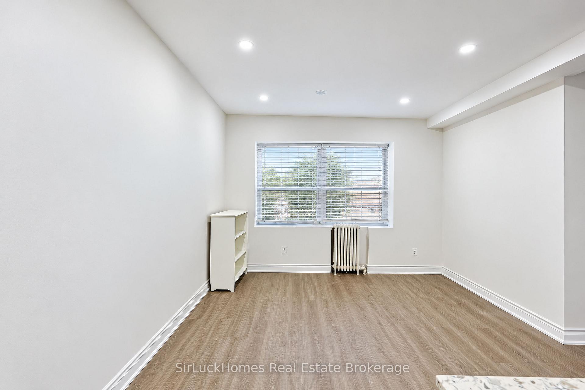 Photo 8 of Unit 1, 1241 Main Street E, Hamilton, Crown Point — HOMEH