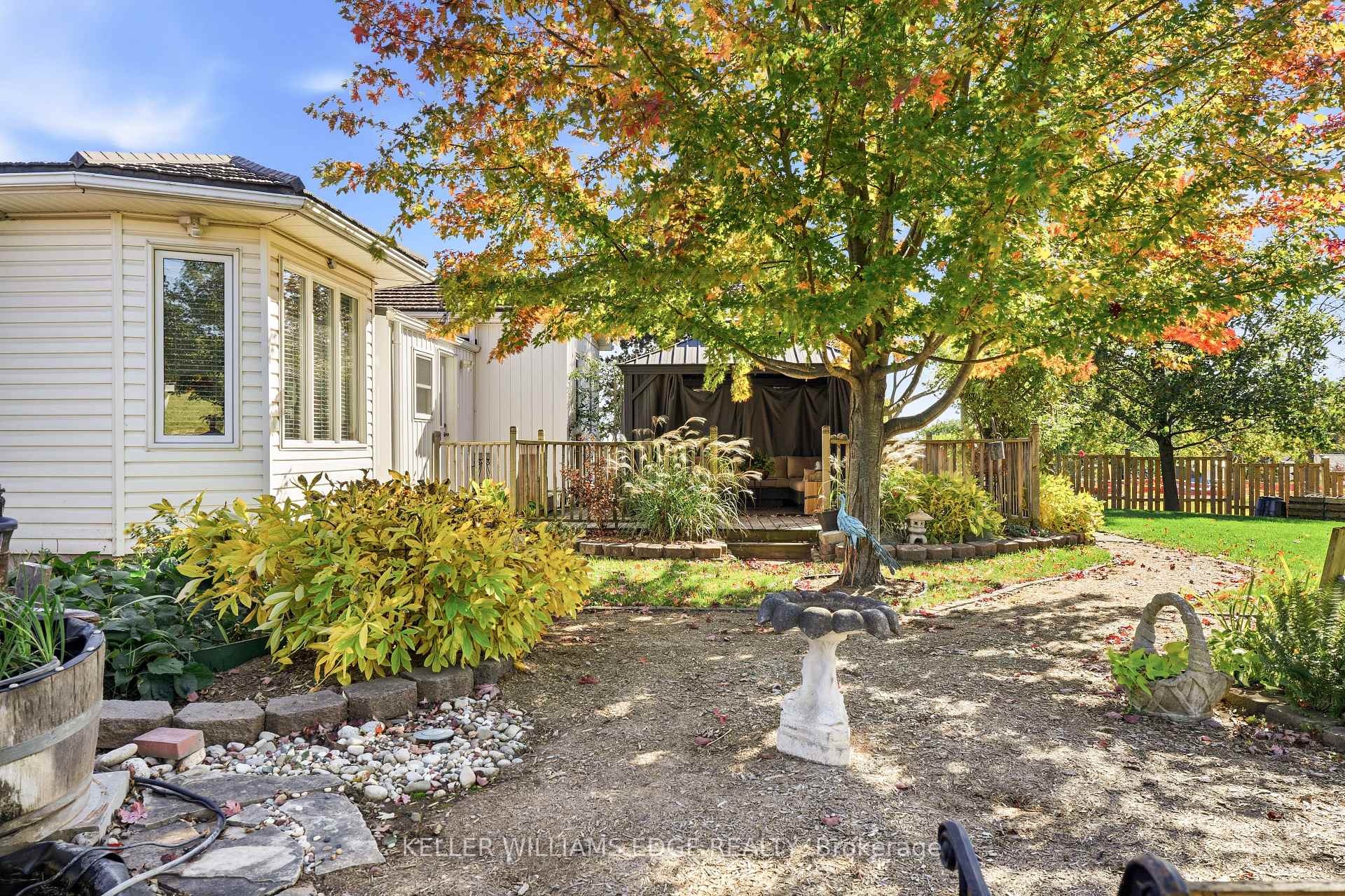 Photo 12 of 1360 Waterdown Road, Burlington, Grindstone — HOMEH
