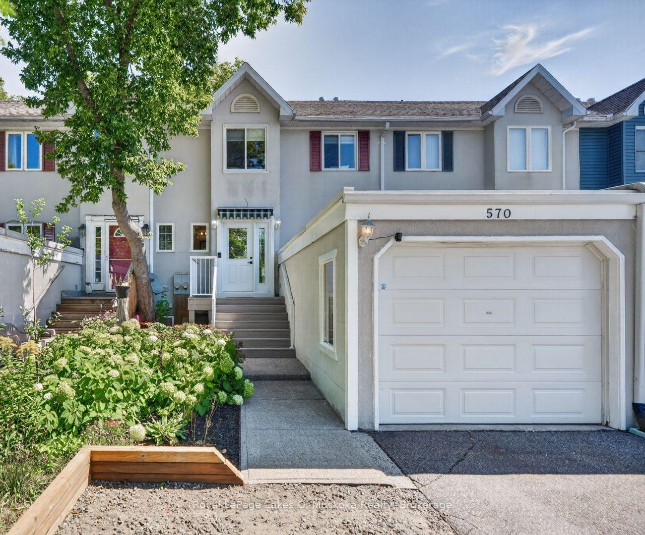 Photo 2 of 570 John Street S, Gravenhurst, Muskoka (S) — HOMEH