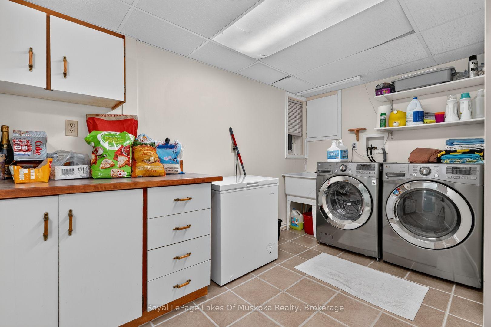 Photo 35 of 570 John Street S, Gravenhurst, Muskoka (S) — HOMEH