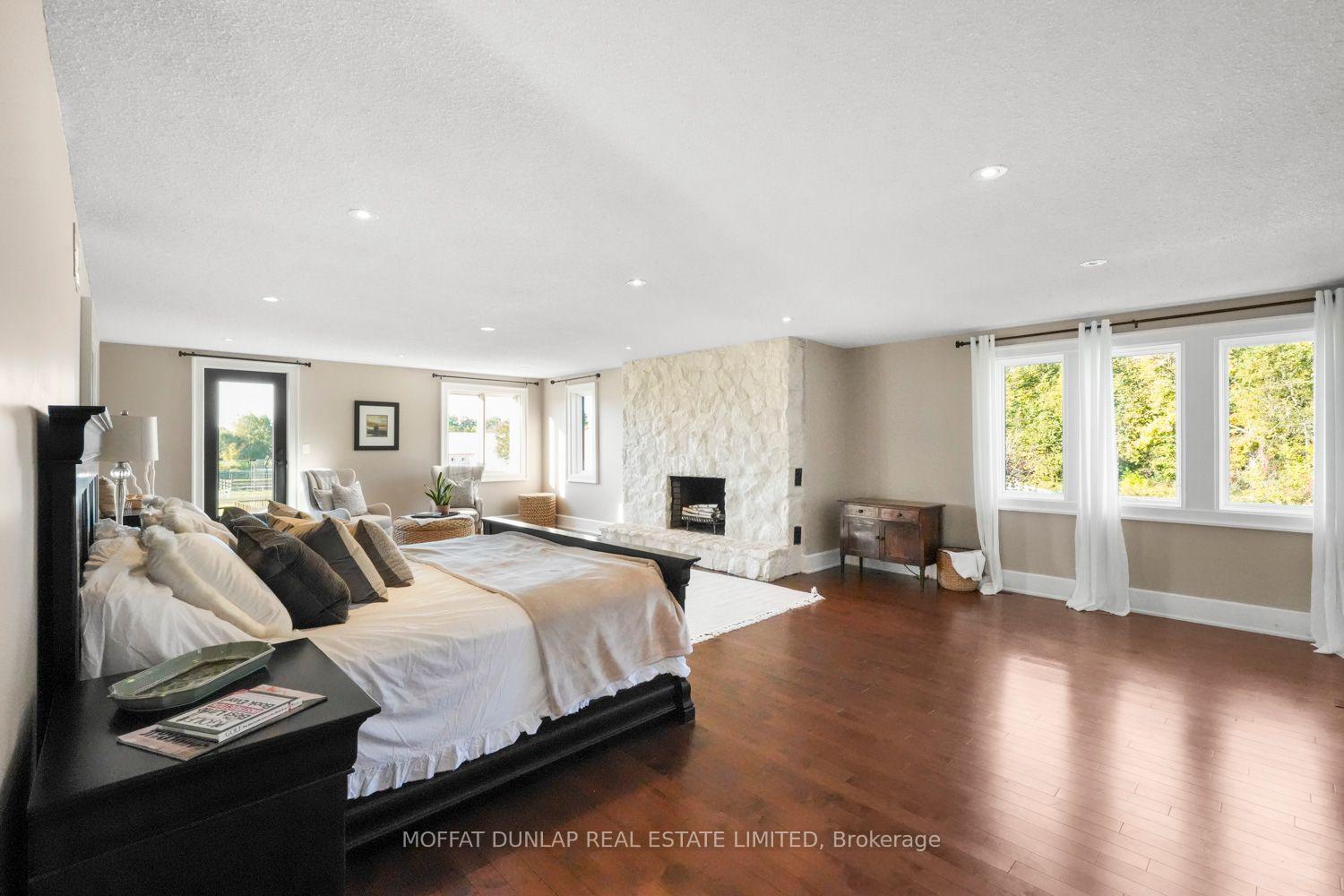 Photo 12 of 1038 Concession Road 6 West, Hamilton, Rural Flamborough — HOMEH