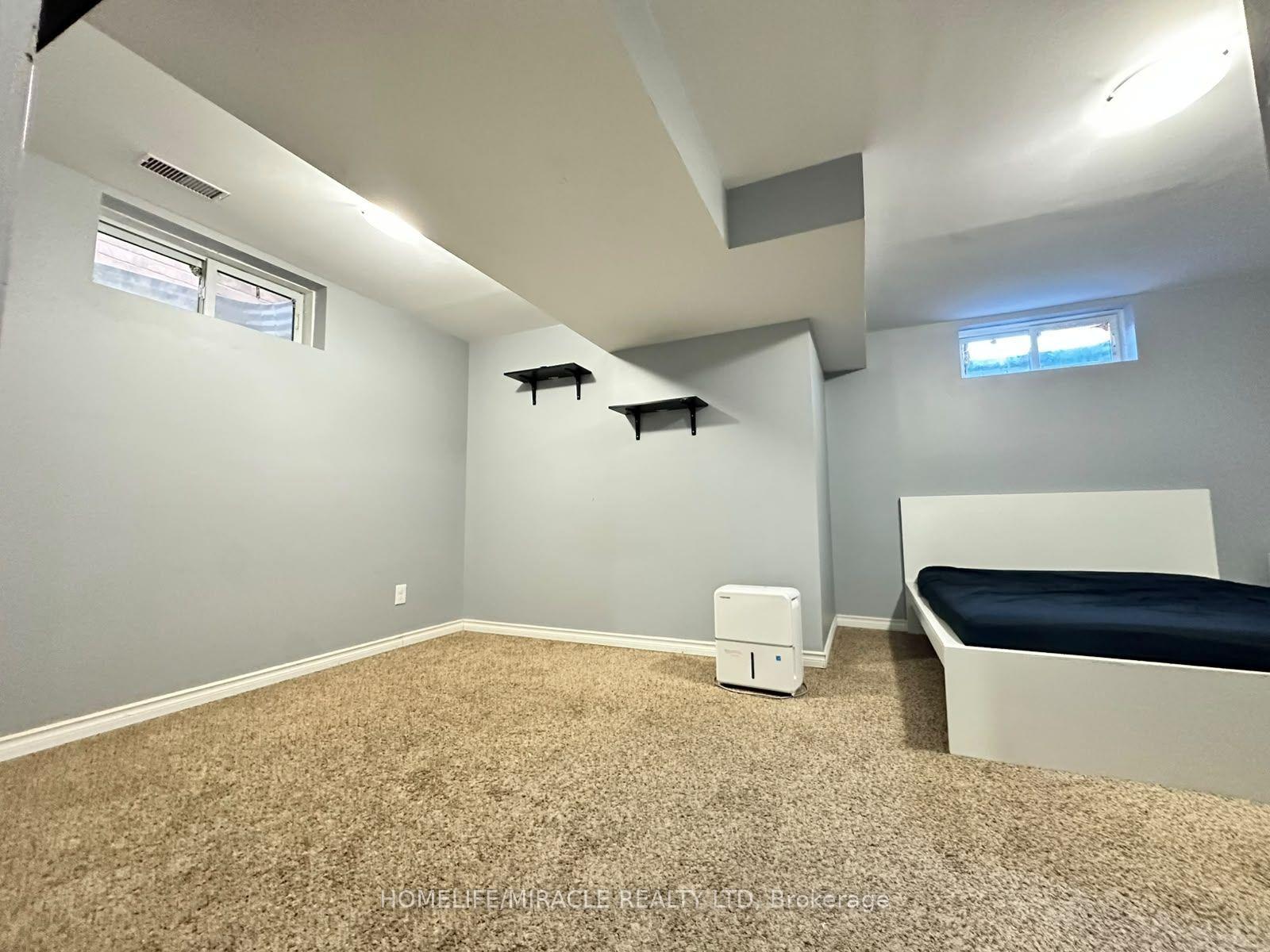 Photo 8 of 57 Activa Avenue, Kitchener, Larentian West — HOMEH
