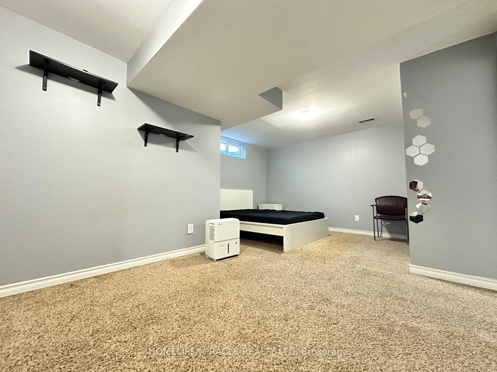 Photo 12 of 57 Activa Avenue, Kitchener, Larentian West — HOMEH
