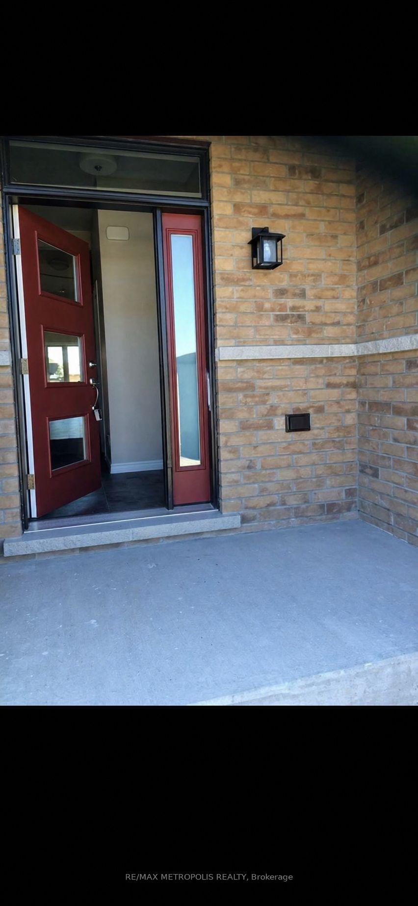 Photo 2 of 38 Ledgerock Court, Quinte West, Sidney Ward — HOMEH