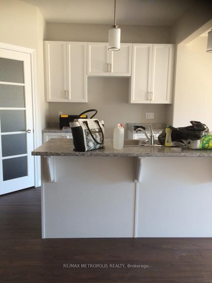Photo 5 of 38 Ledgerock Court, Quinte West, Sidney Ward — HOMEH