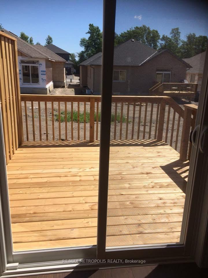 Photo 10 of 38 Ledgerock Court, Quinte West, Sidney Ward — HOMEH