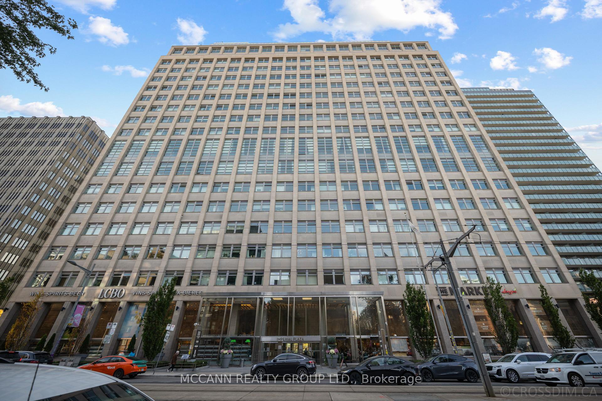 Photo of Unit 1602, 111 St Clair Avenue W