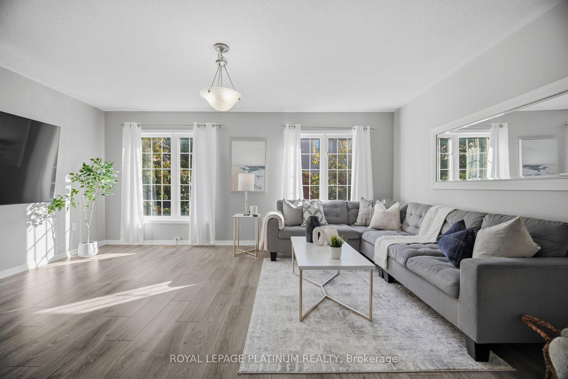 Photo 9 of 59 Ohara Lane, Hamilton, Meadowlands — HOMEH