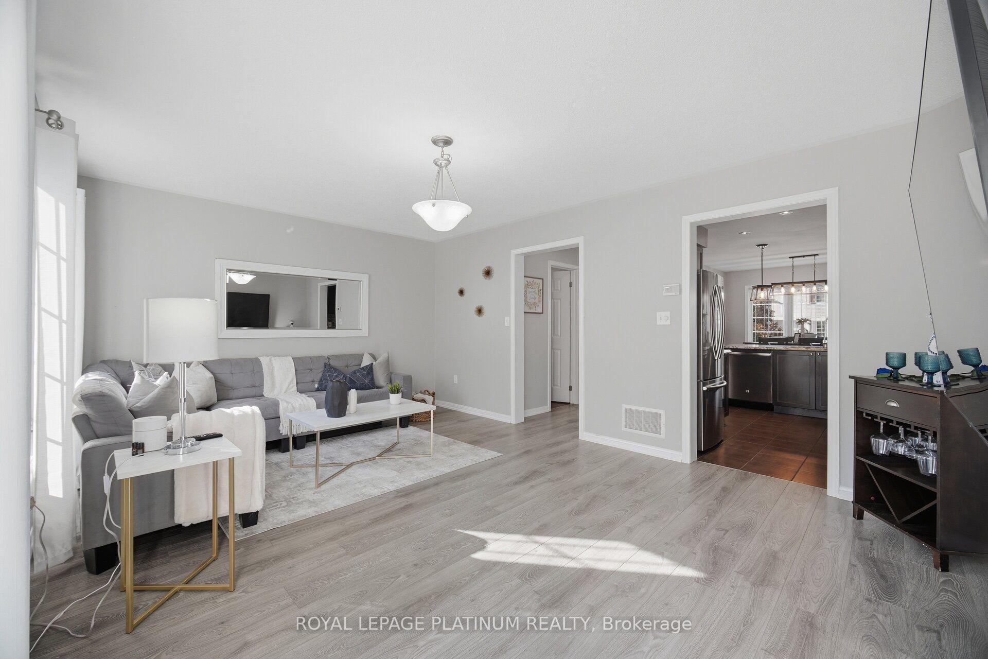Photo 13 of 59 Ohara Lane, Hamilton, Meadowlands — HOMEH