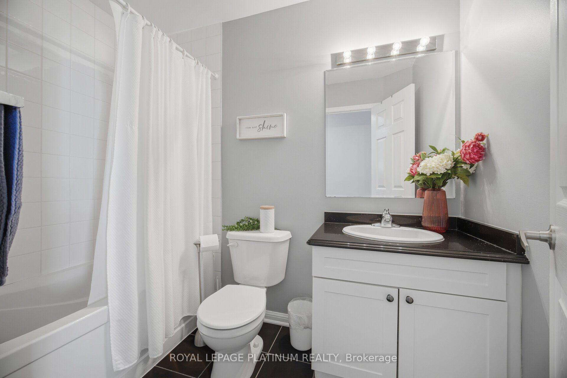 Photo 35 of 59 Ohara Lane, Hamilton, Meadowlands — HOMEH
