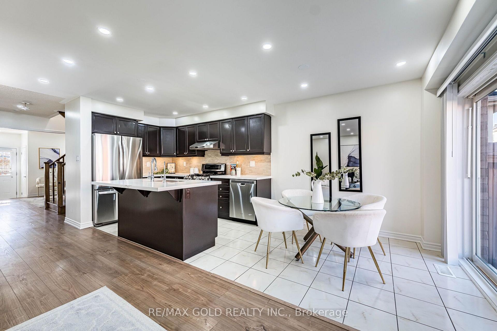 Photo 14 of 6 Volner Road, Brampton, Northwest Brampton — HOMEH